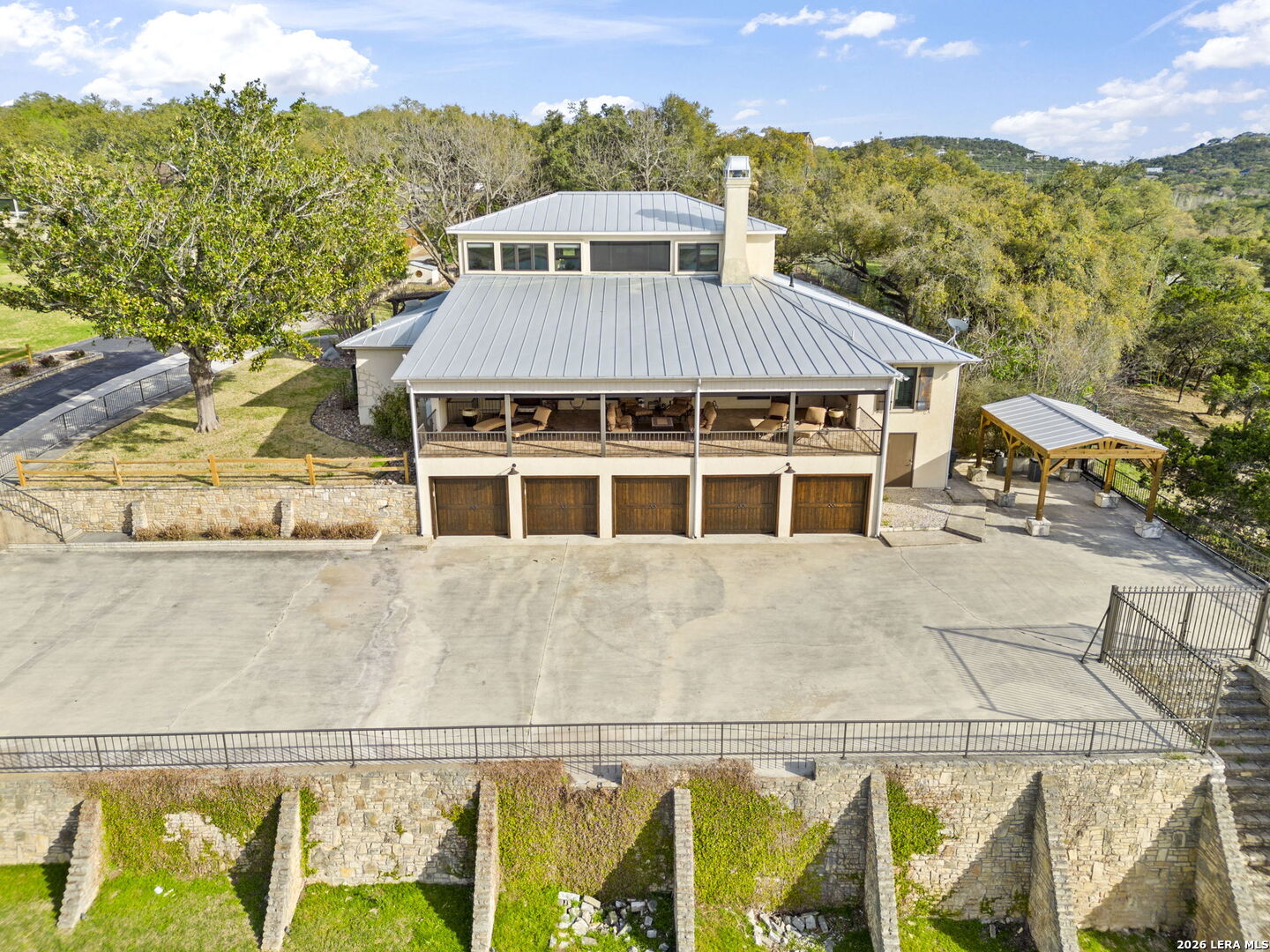 main property photo 50