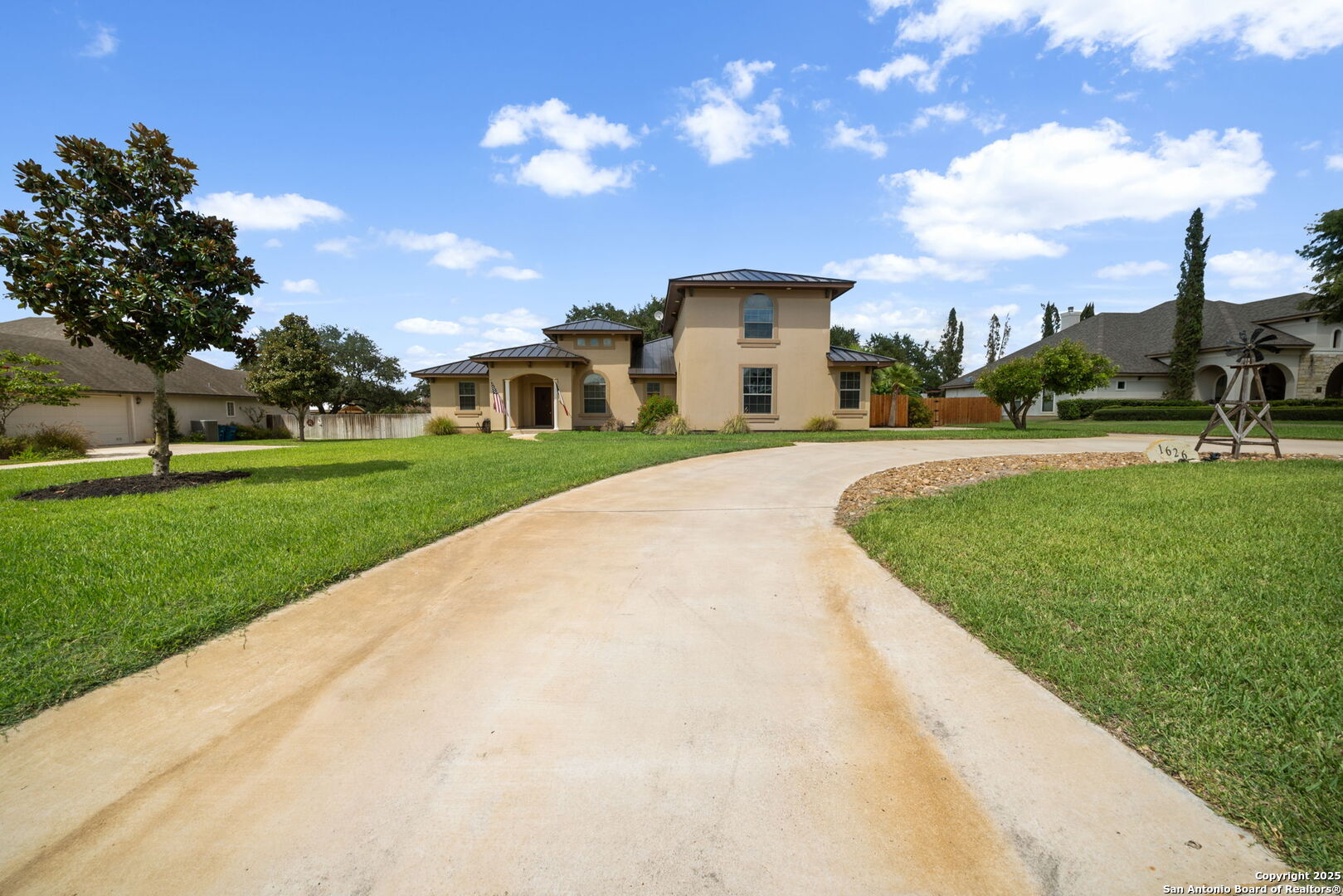 main property photo 1