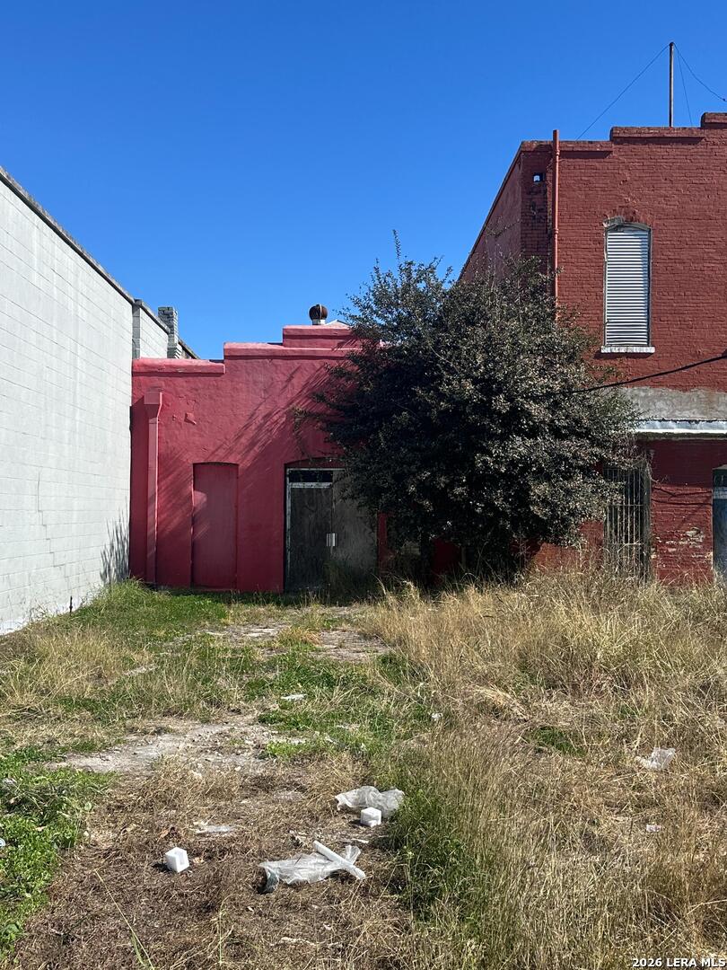 main property photo 5