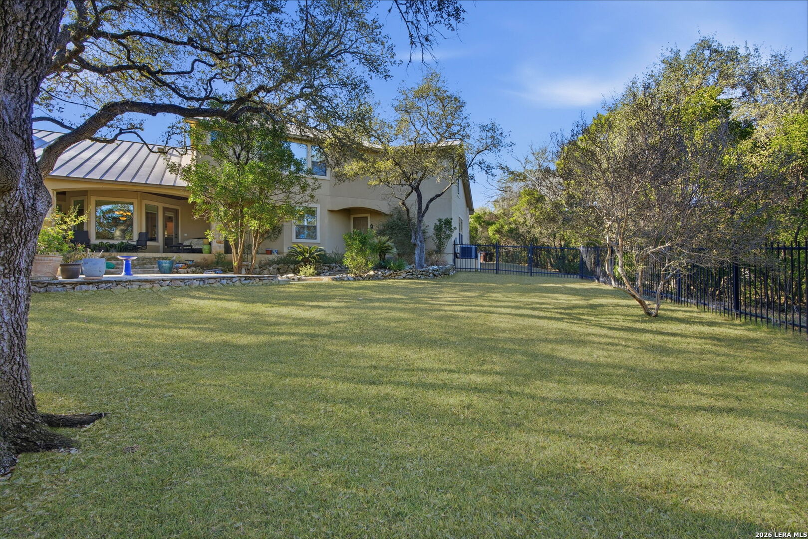 main property photo 39