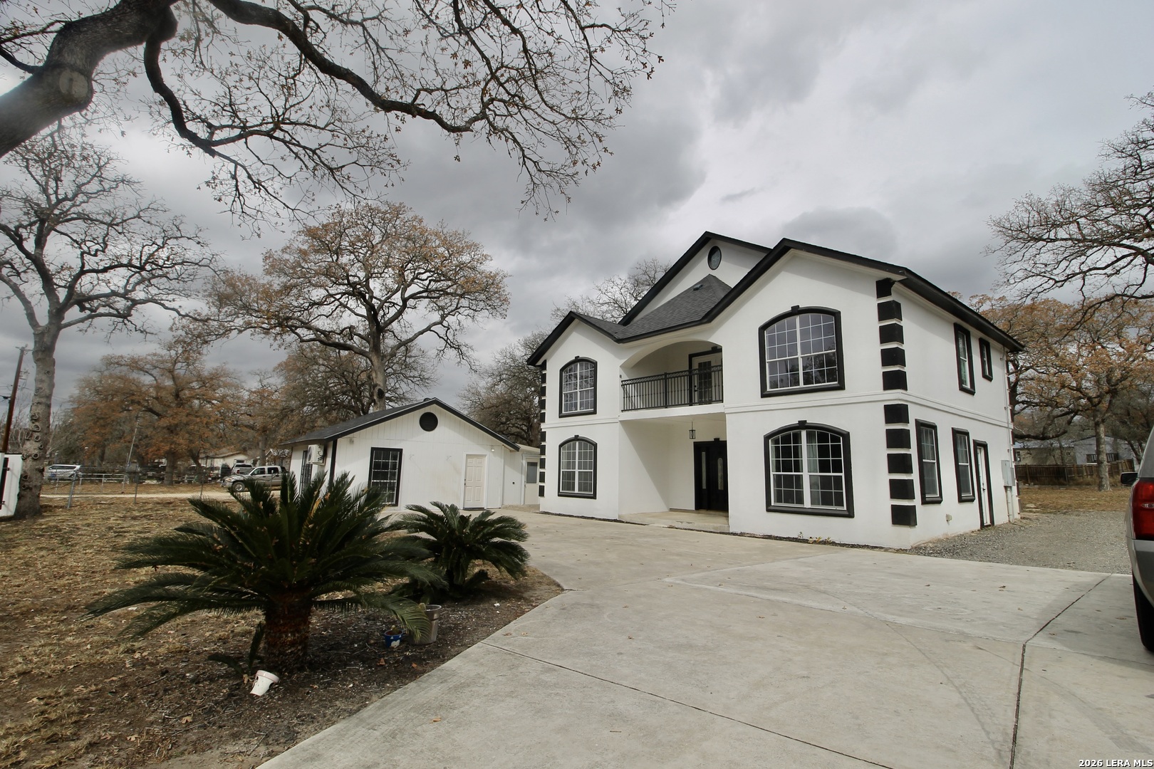 main property photo 21