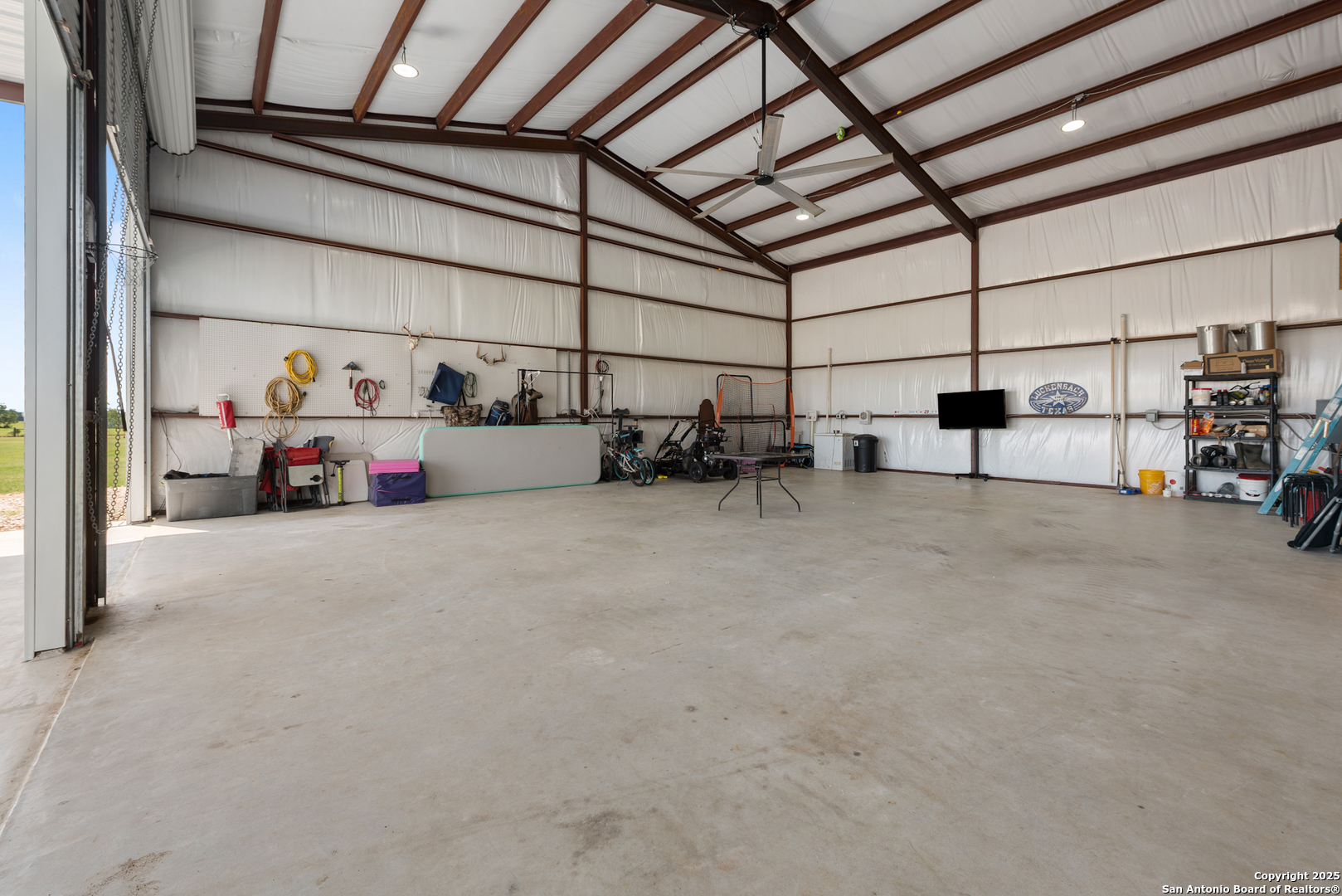 main property photo 60