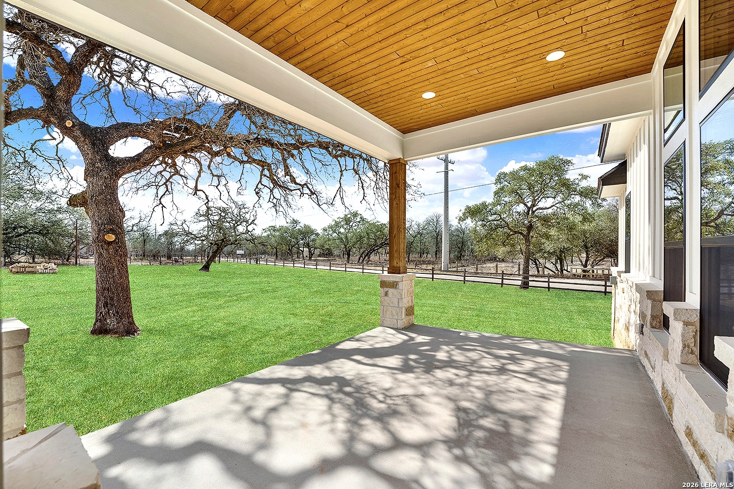 main property photo 45
