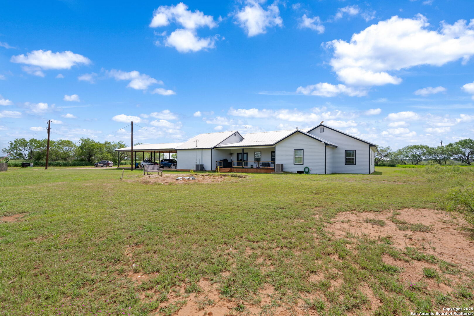 main property photo 37
