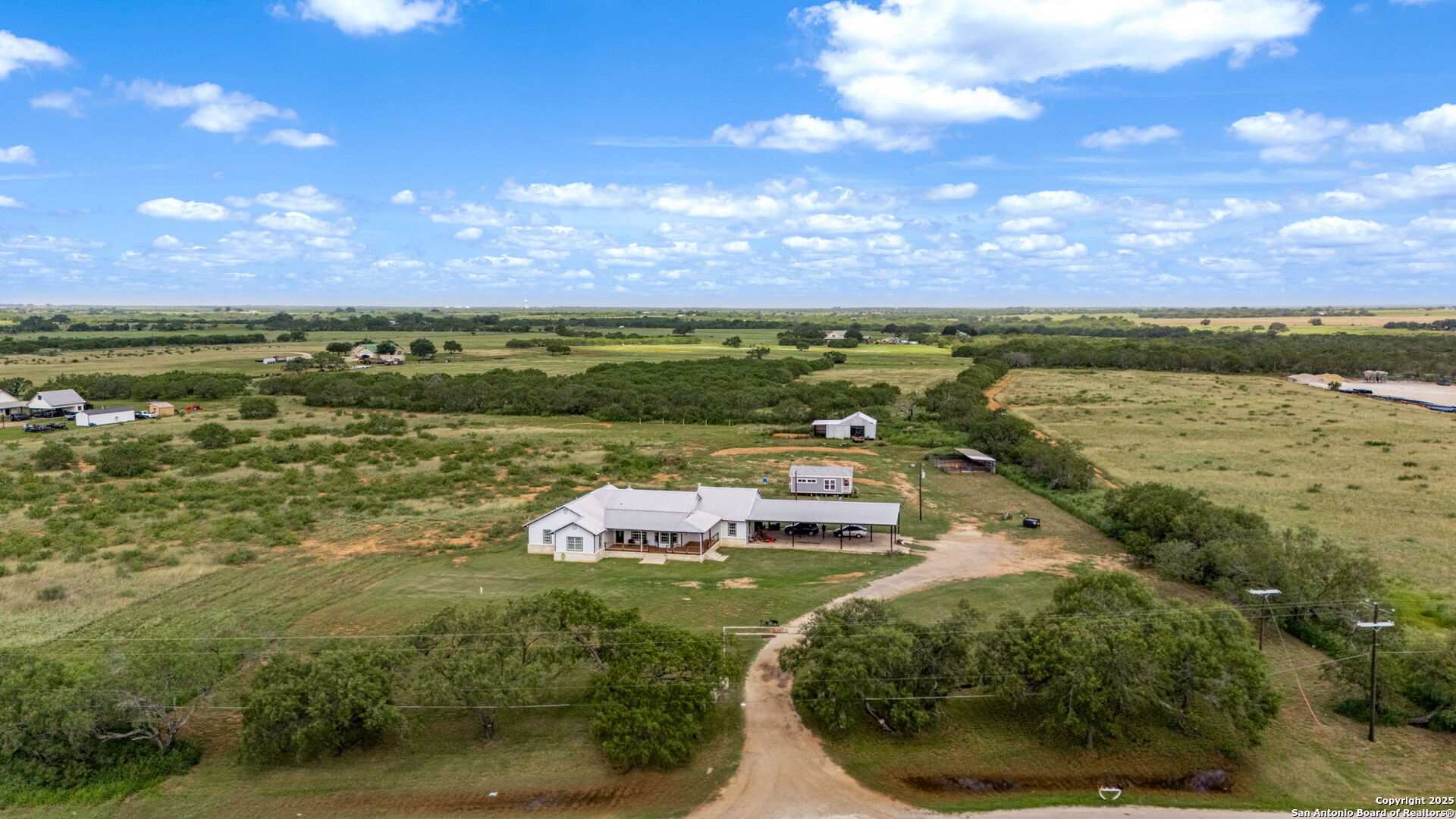 main property photo 41