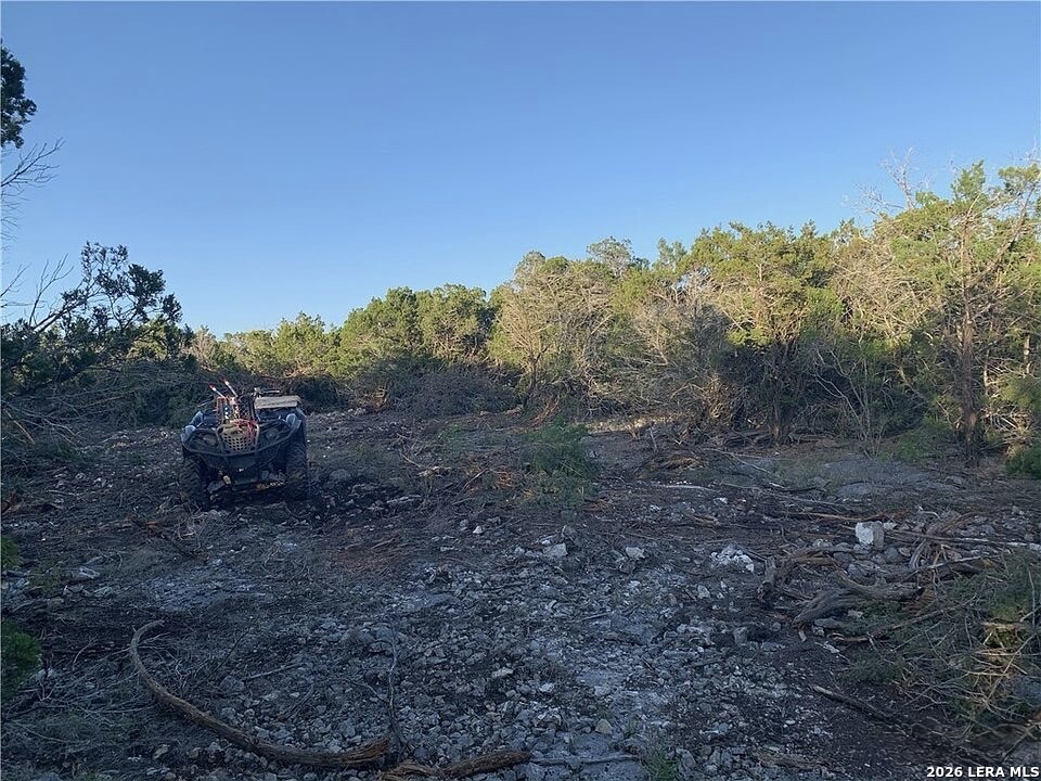 main property photo 16