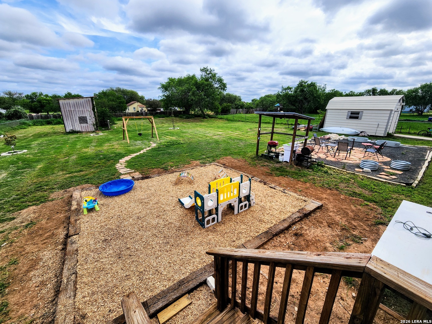 main property photo 27
