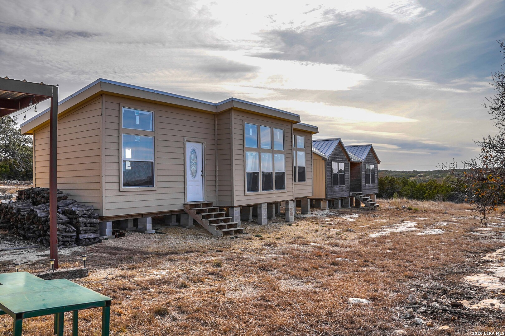 main property photo 36