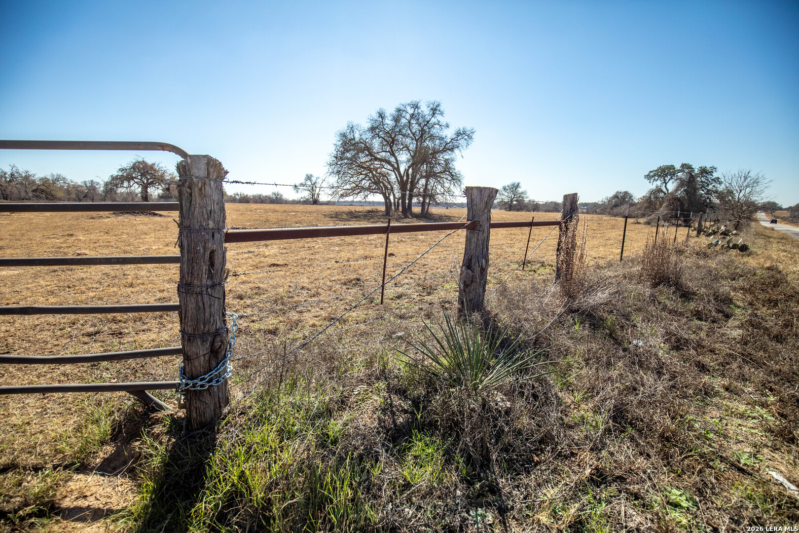 main property photo 10