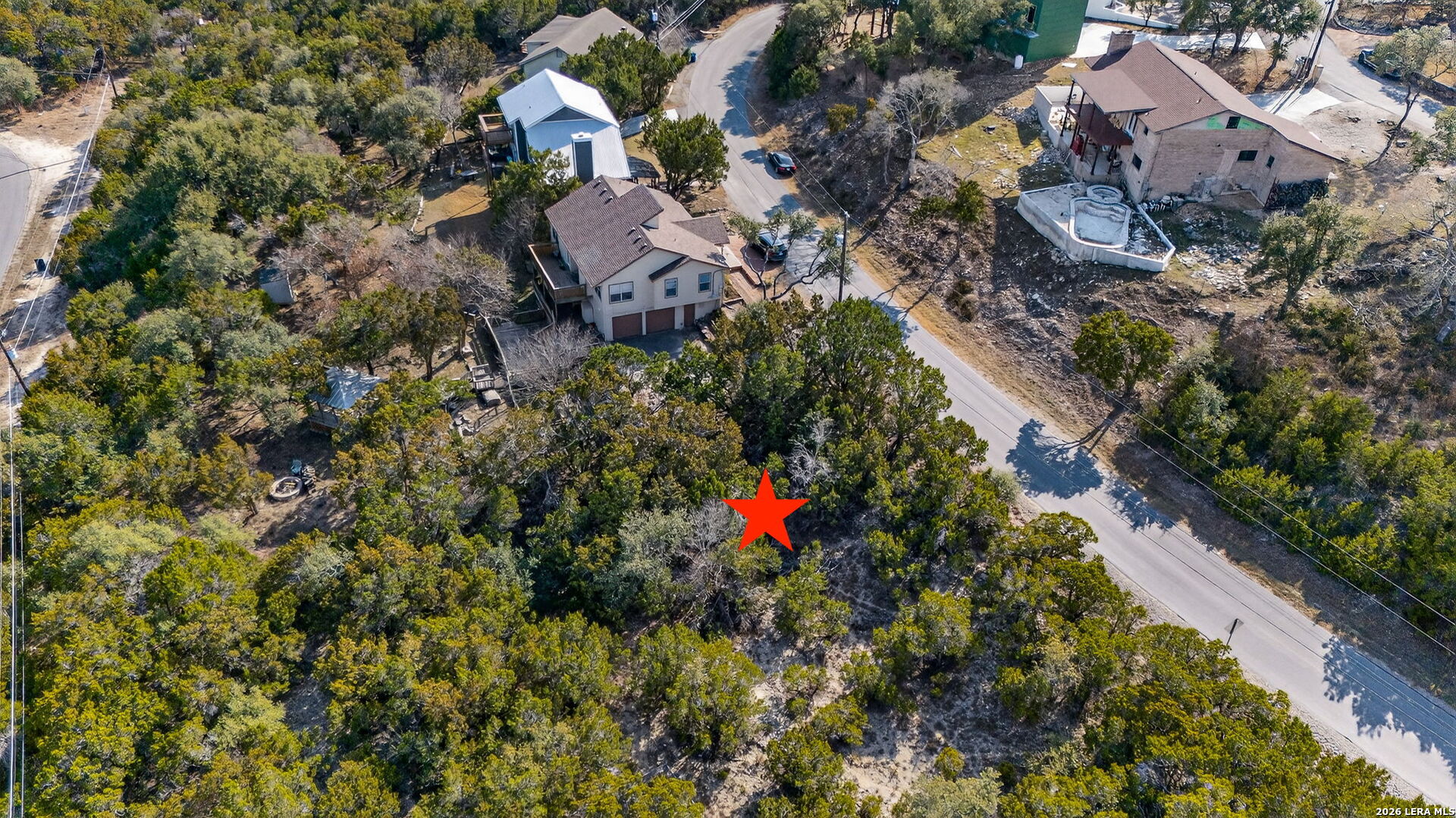 main property photo 6