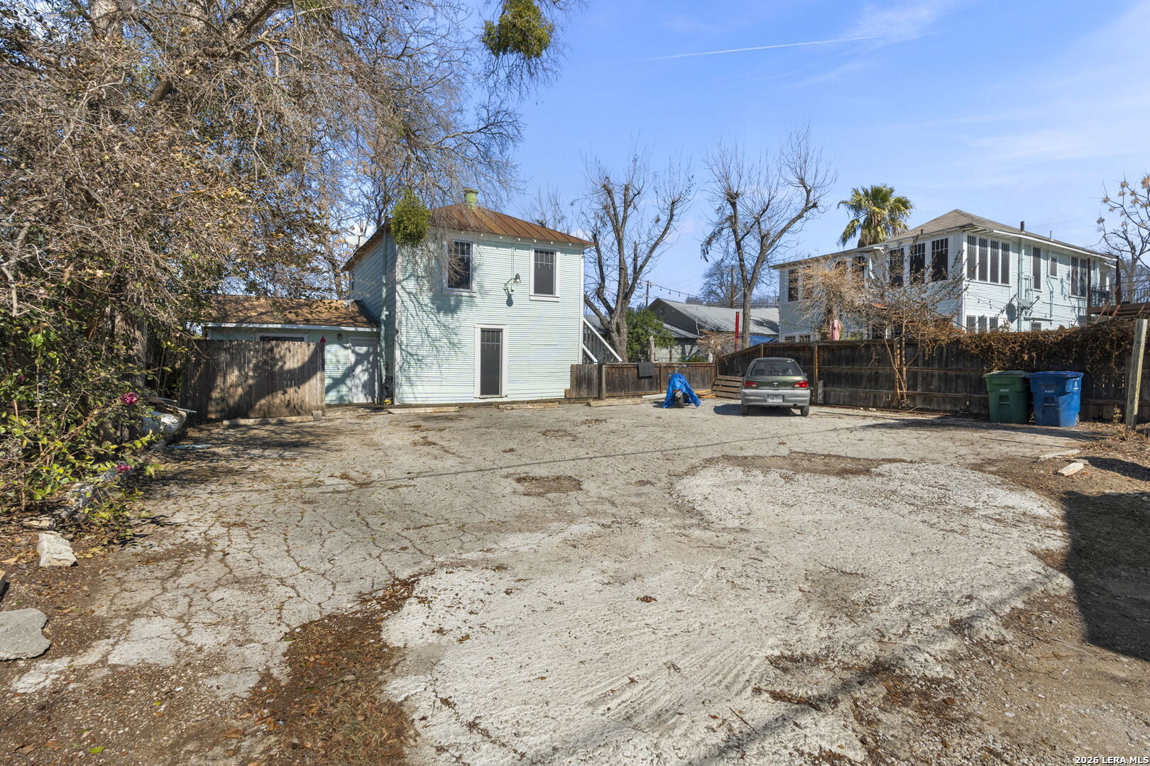 main property photo 44