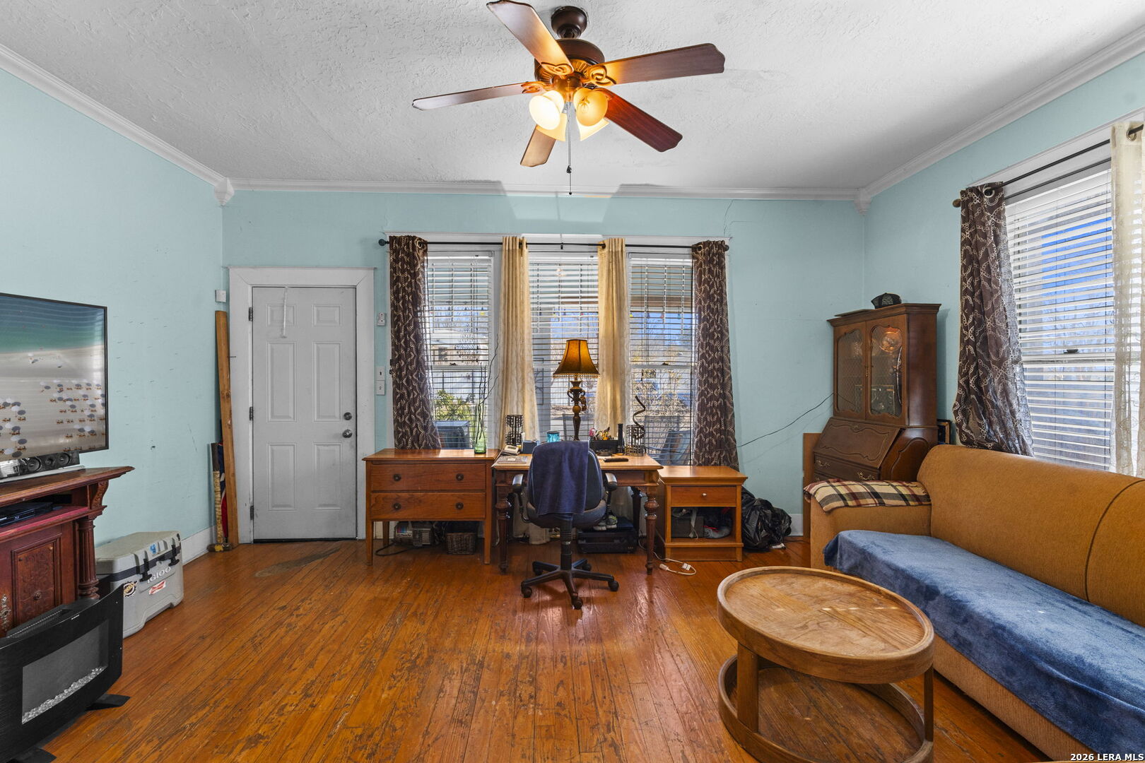 main property photo 8