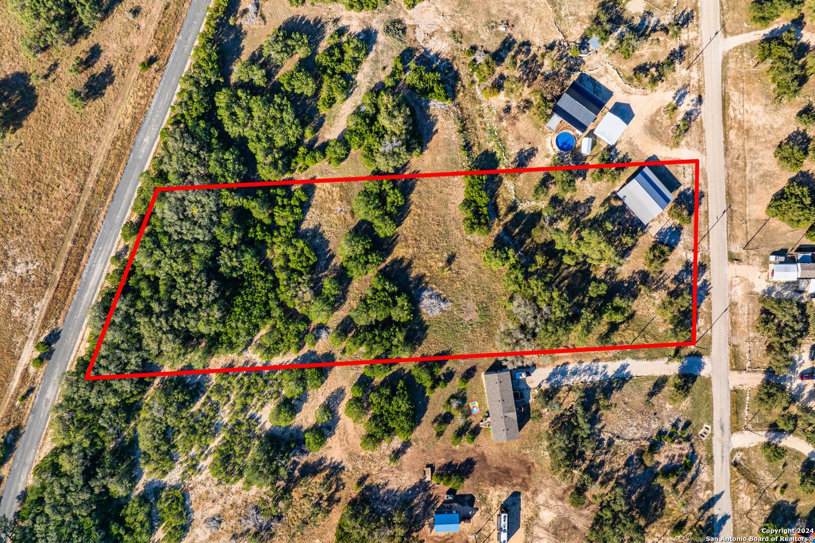 main property photo 8