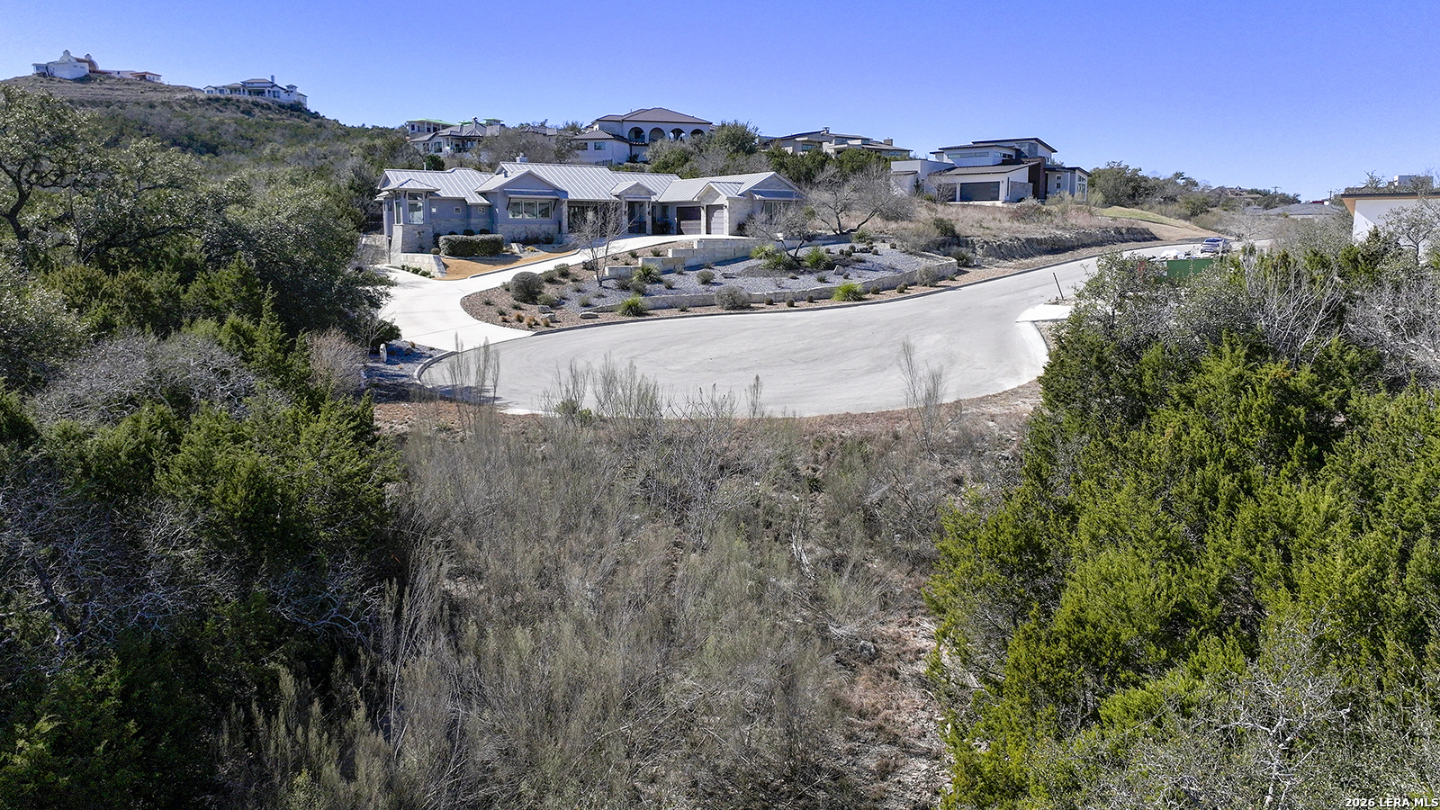 main property photo 12