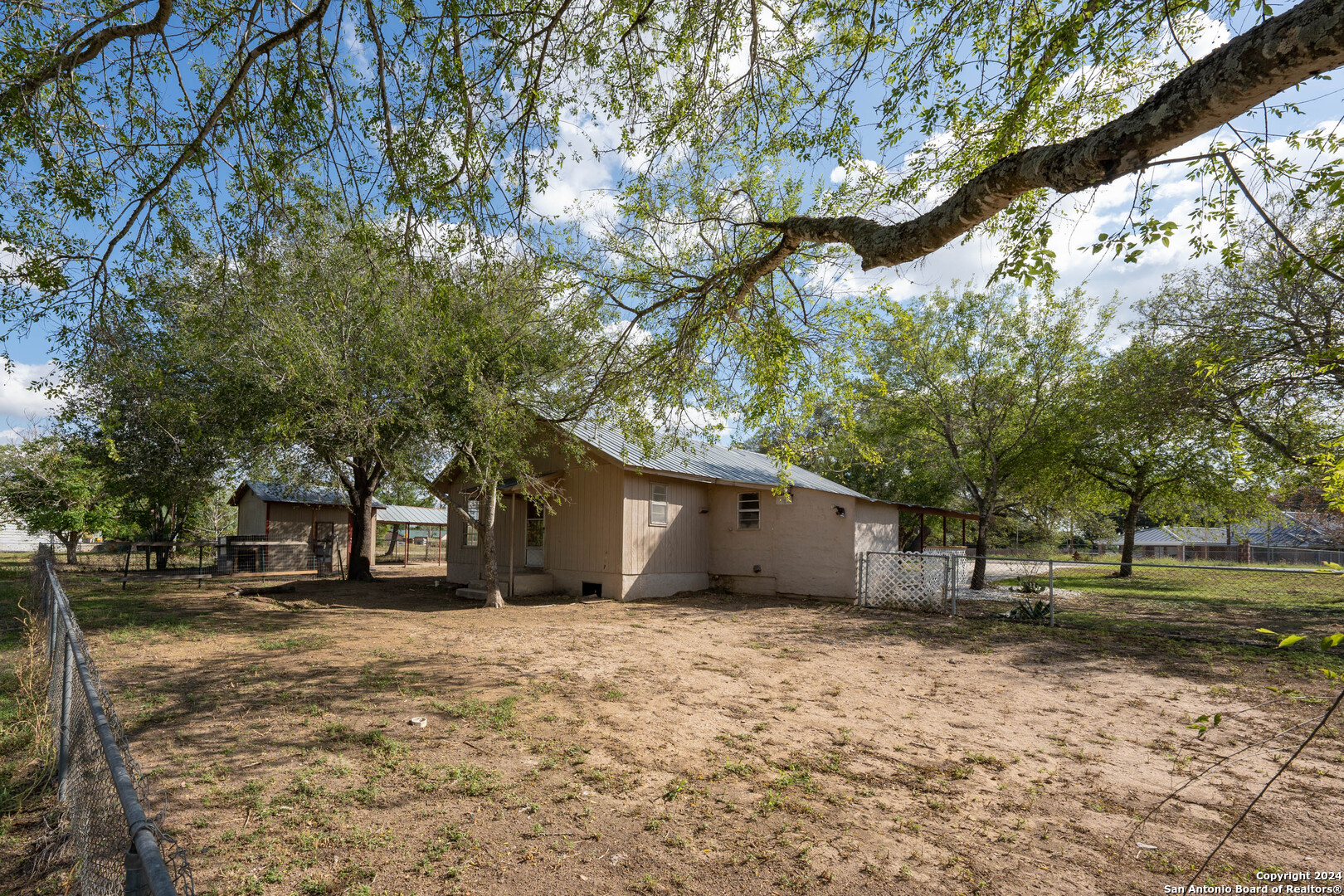 main property photo 21