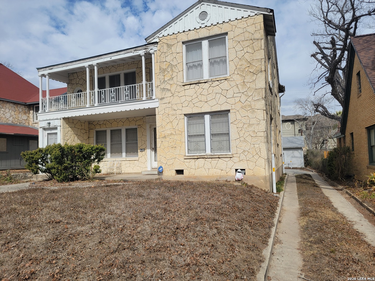 main property photo 9