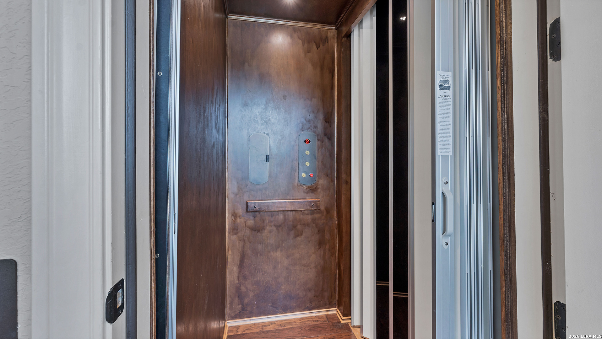 main property photo 40