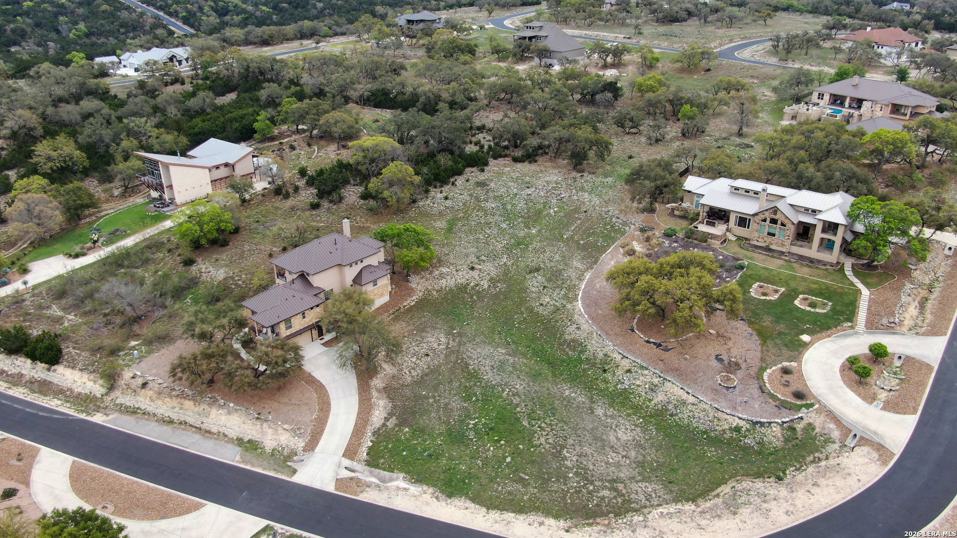 main property photo 45