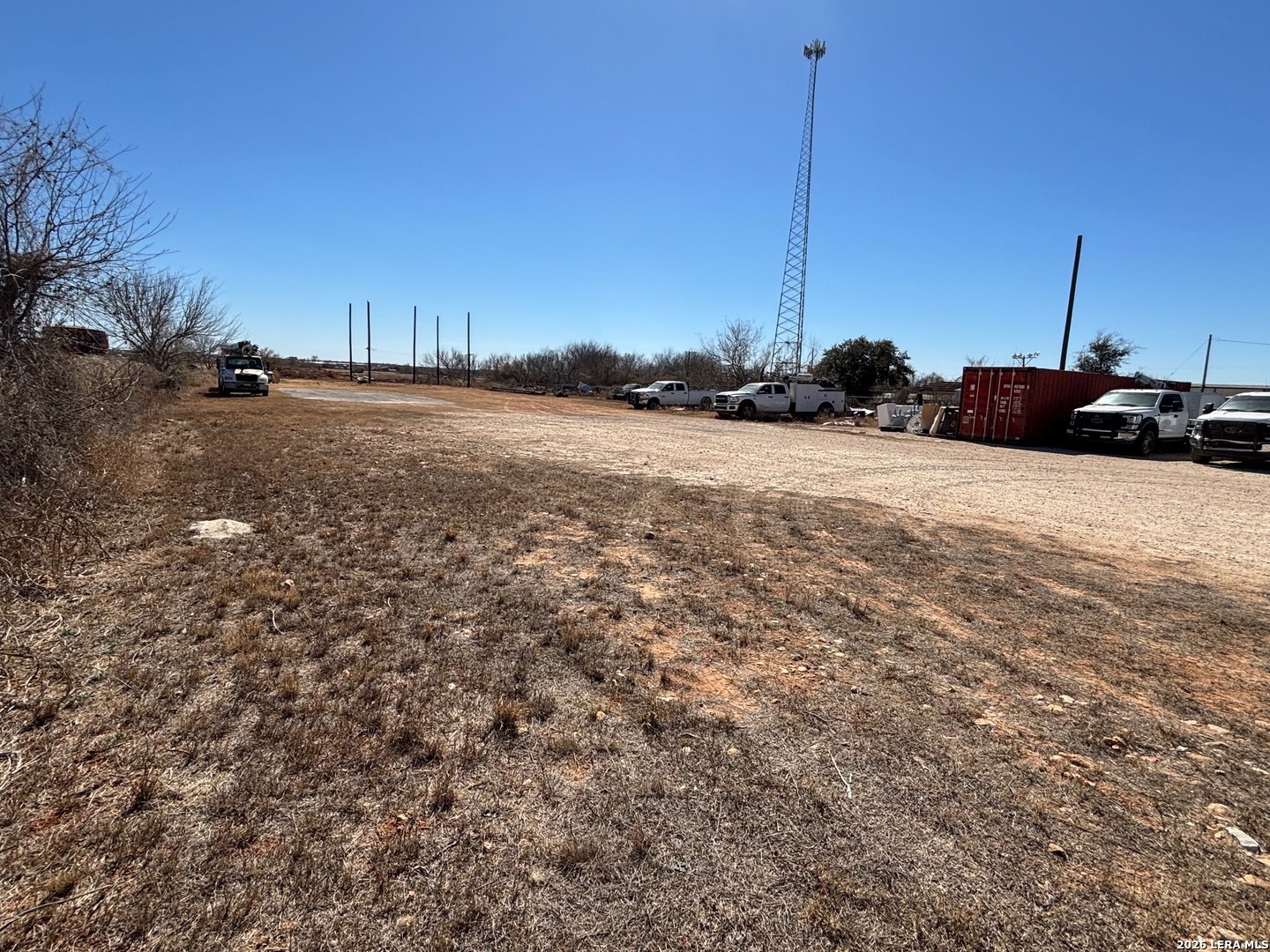 main property photo 17