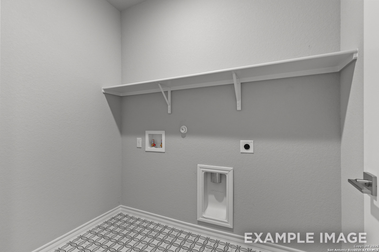 main property photo 26