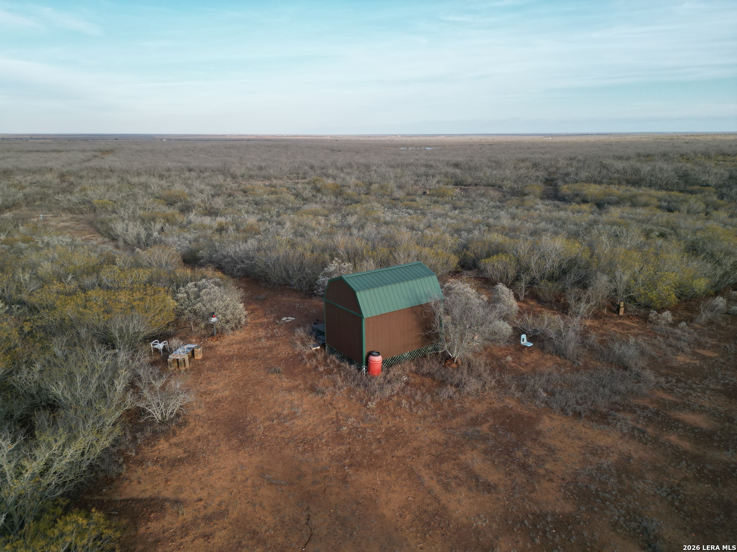 main property photo 10