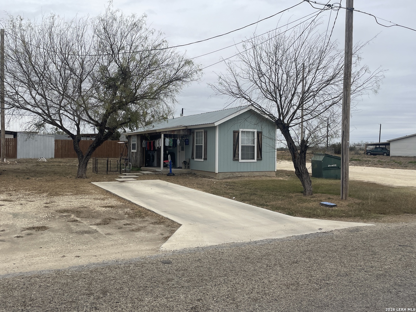 main property photo 10