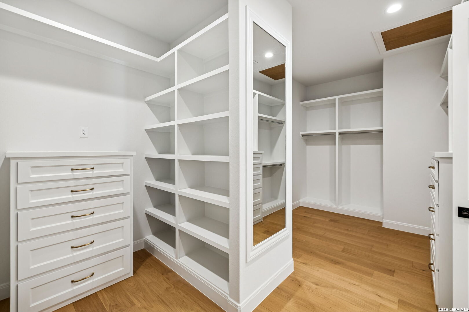 main property photo 75