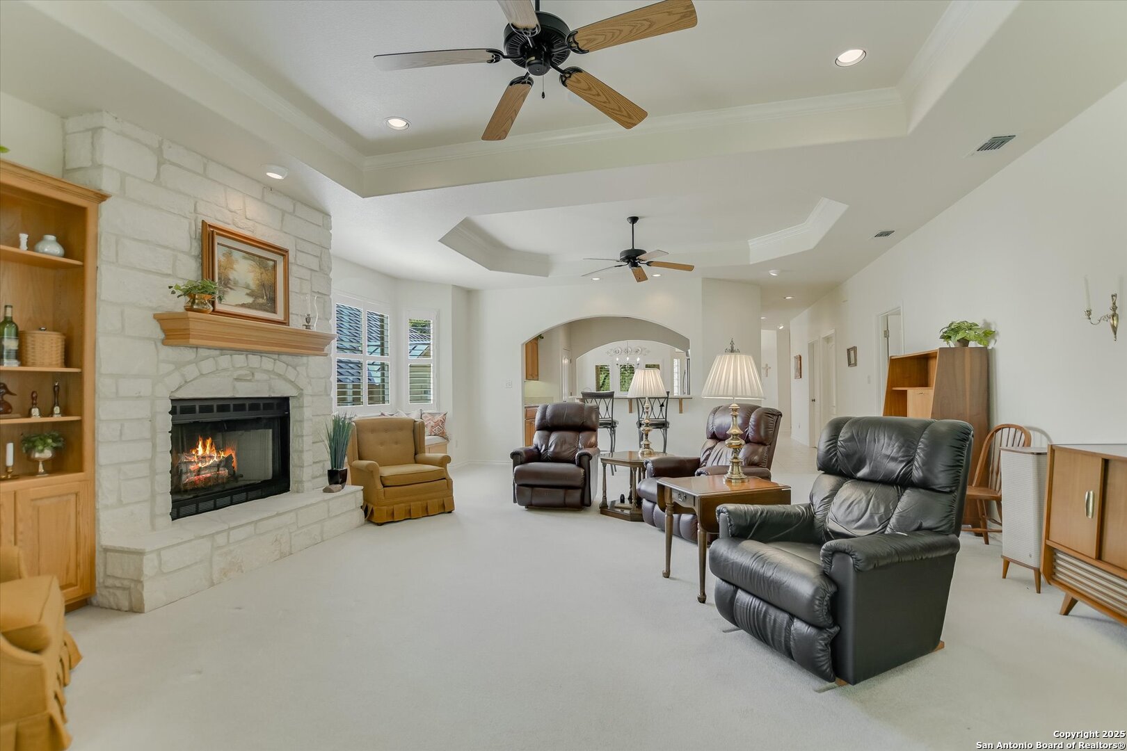 main property photo 11
