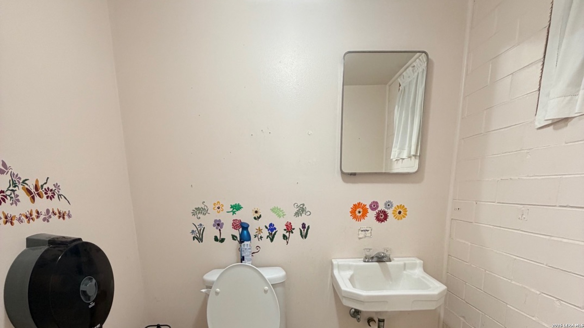 main property photo 18
