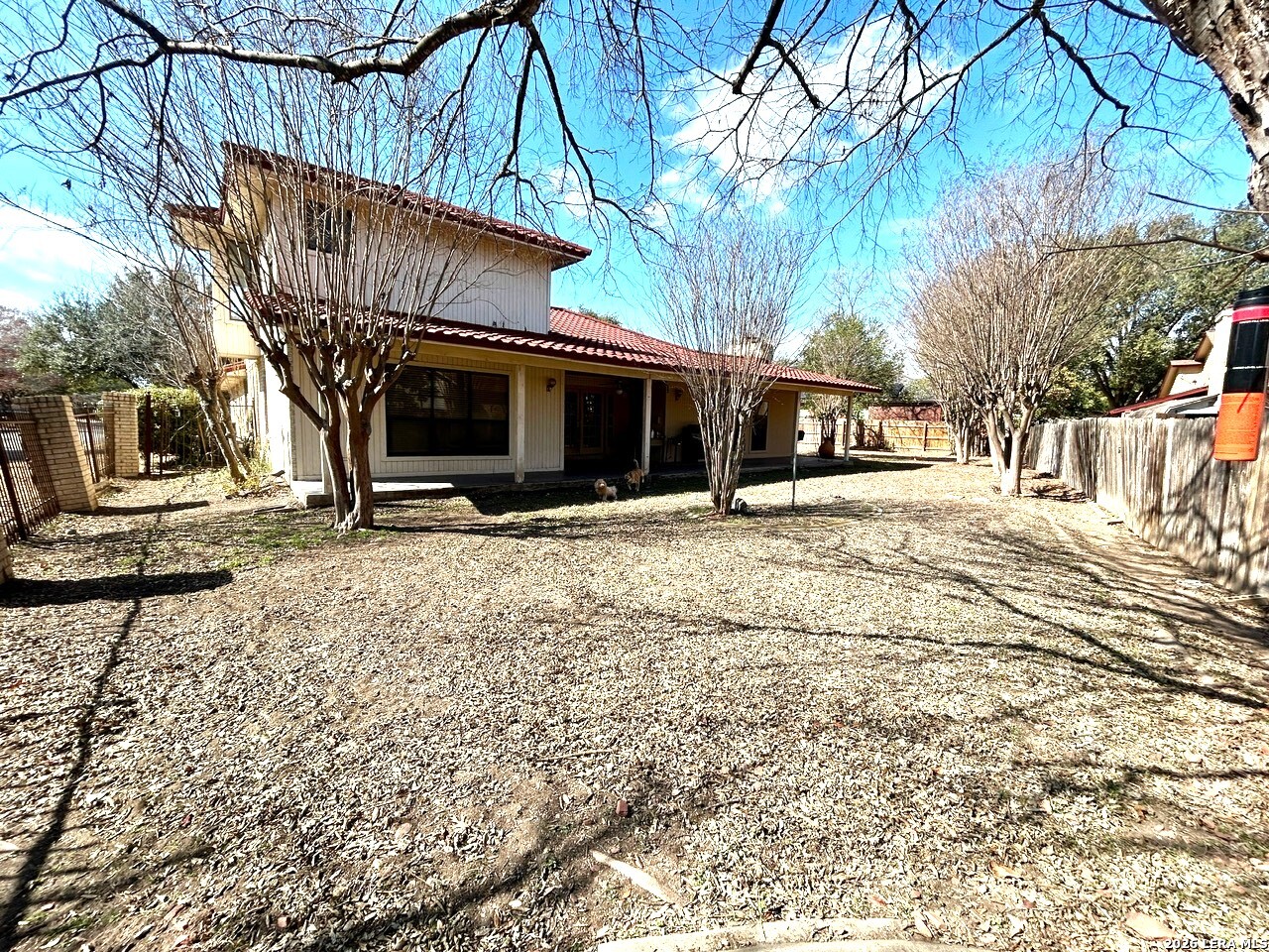 main property photo 9