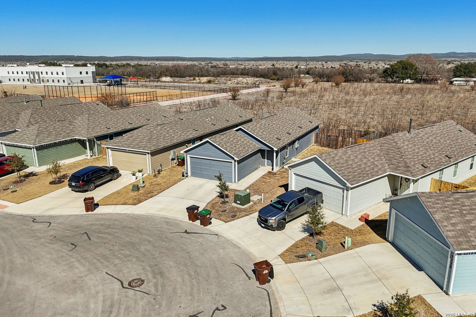 main property photo 22