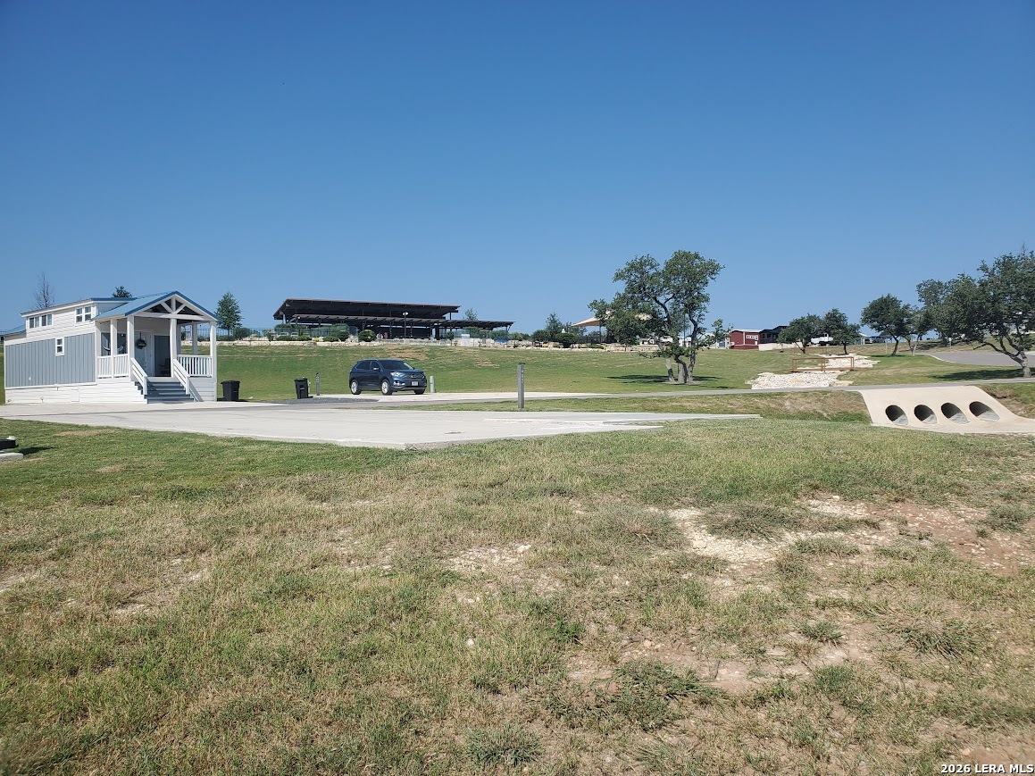 main property photo 6