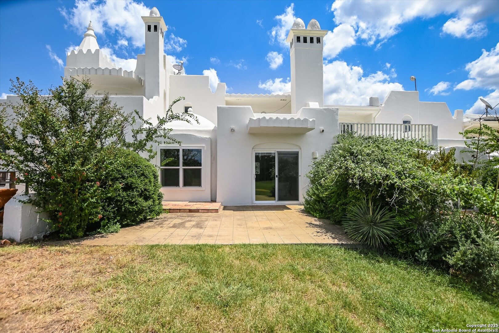 main property photo 17