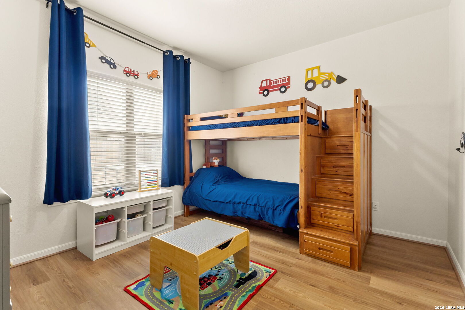 main property photo 16