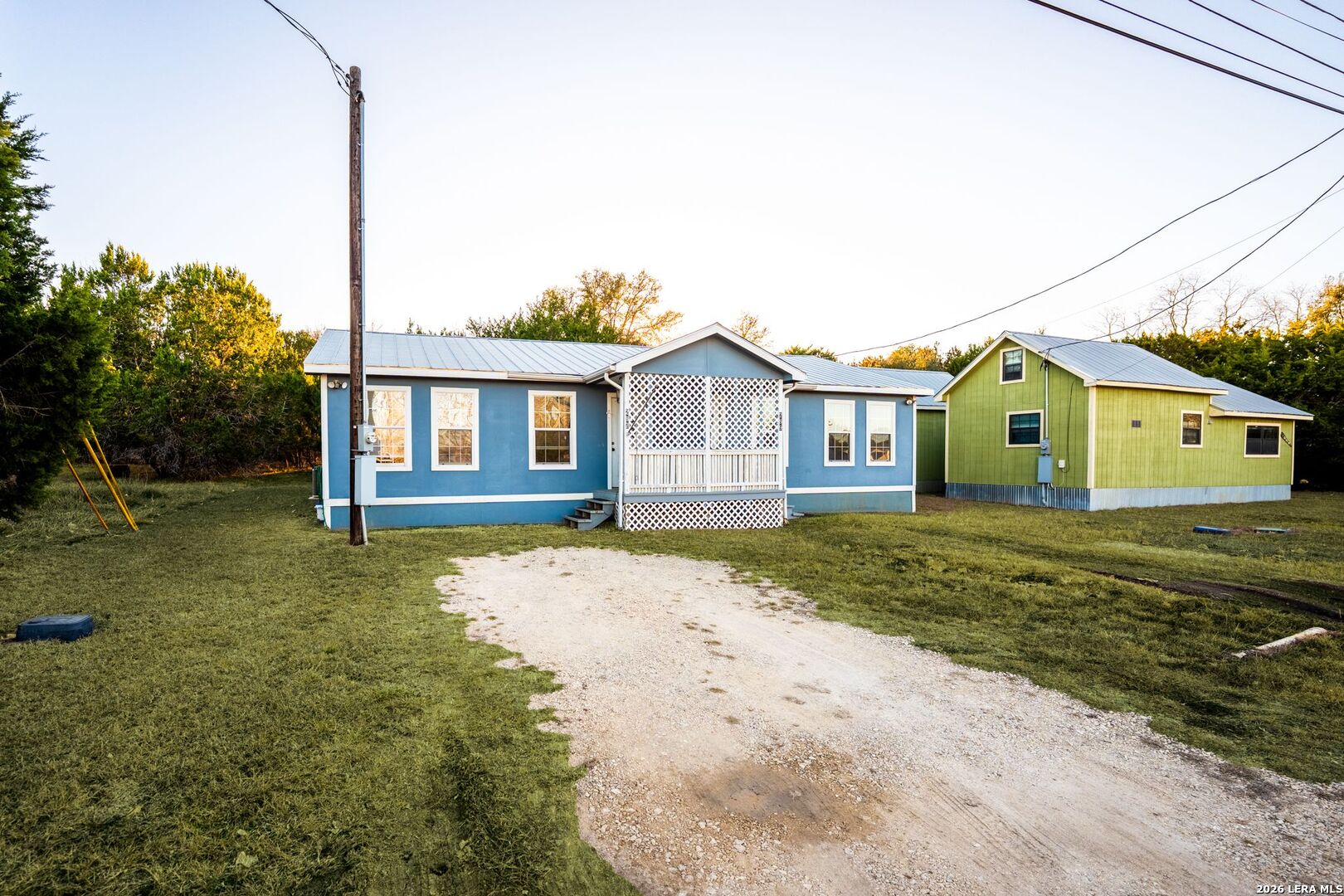 main property photo 4