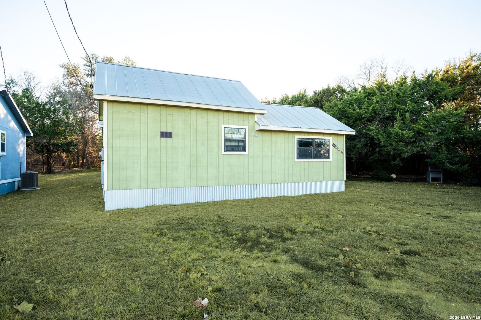 main property photo 18