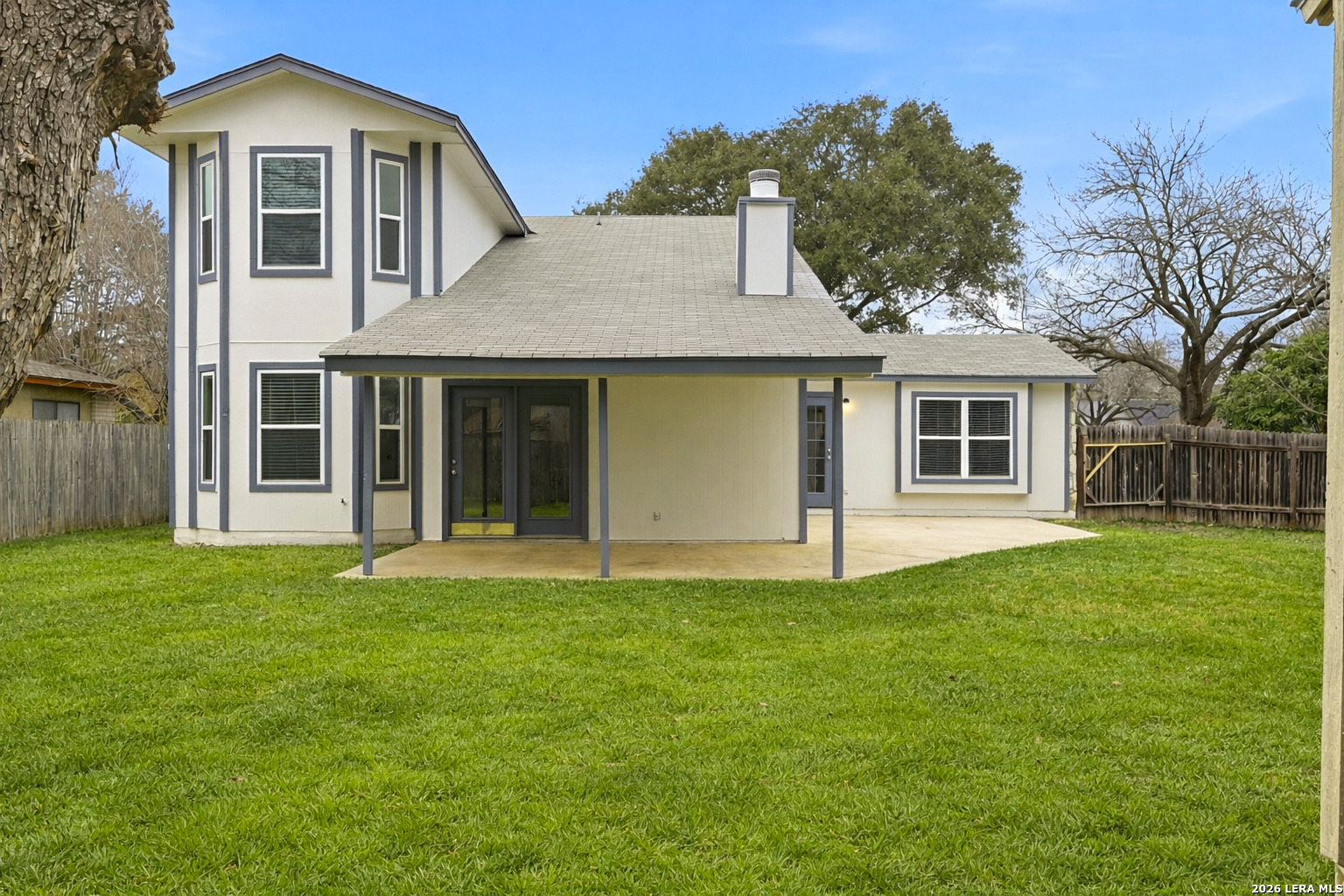 main property photo 23