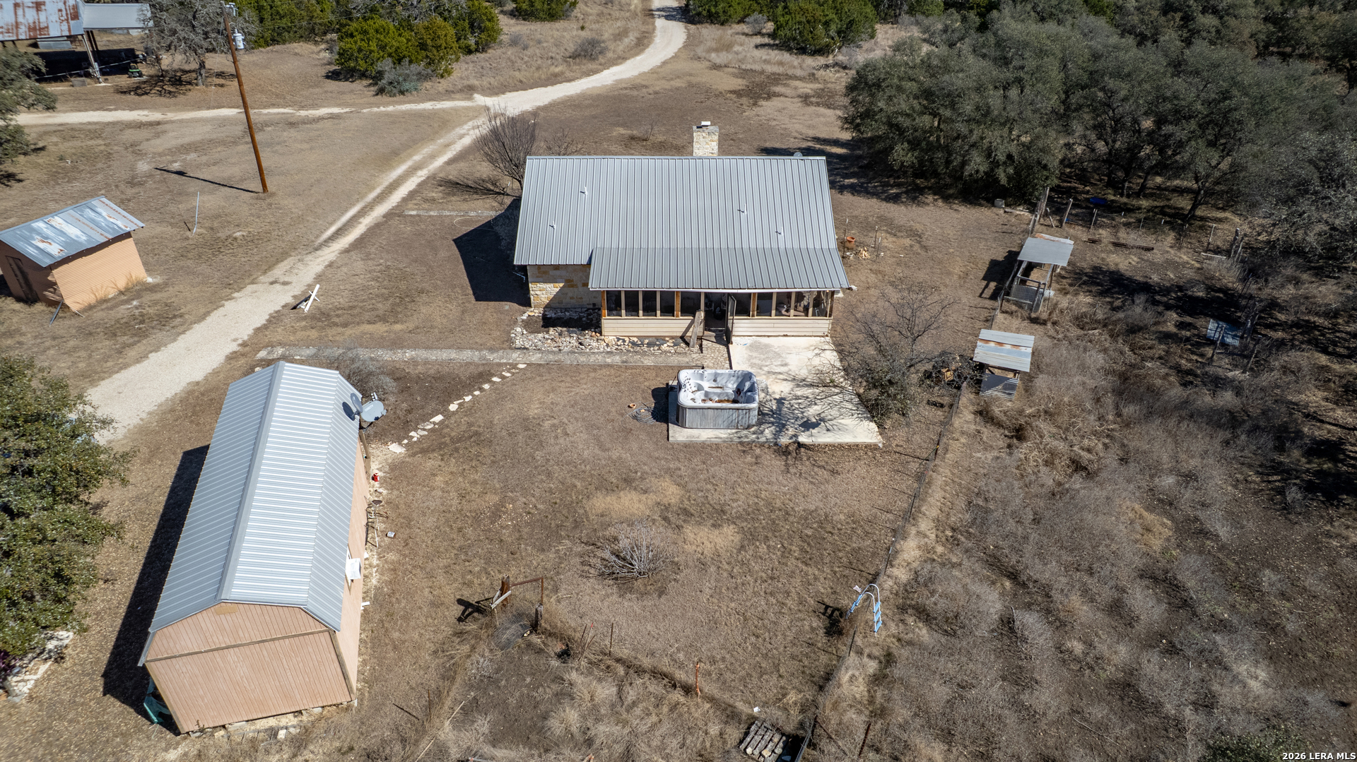 main property photo 36