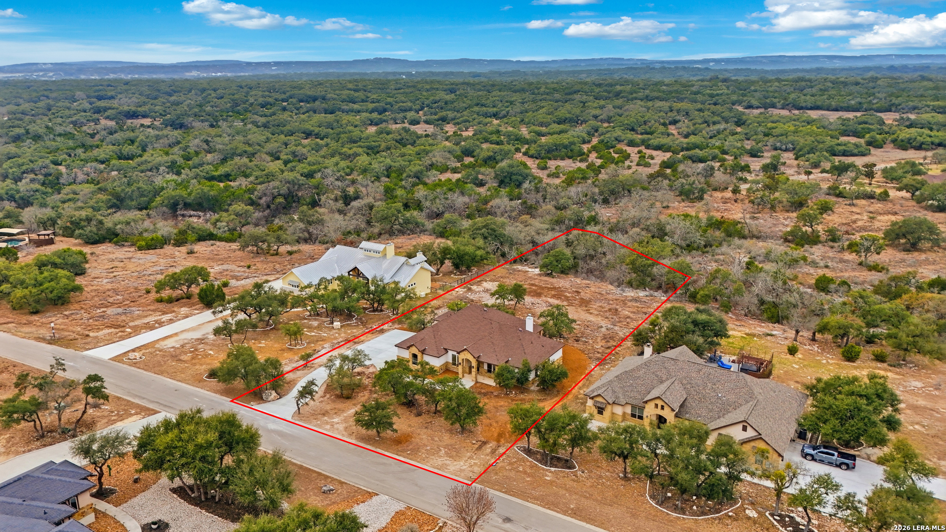 main property photo 29