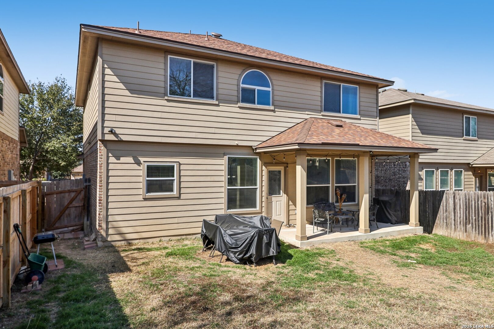 main property photo 37