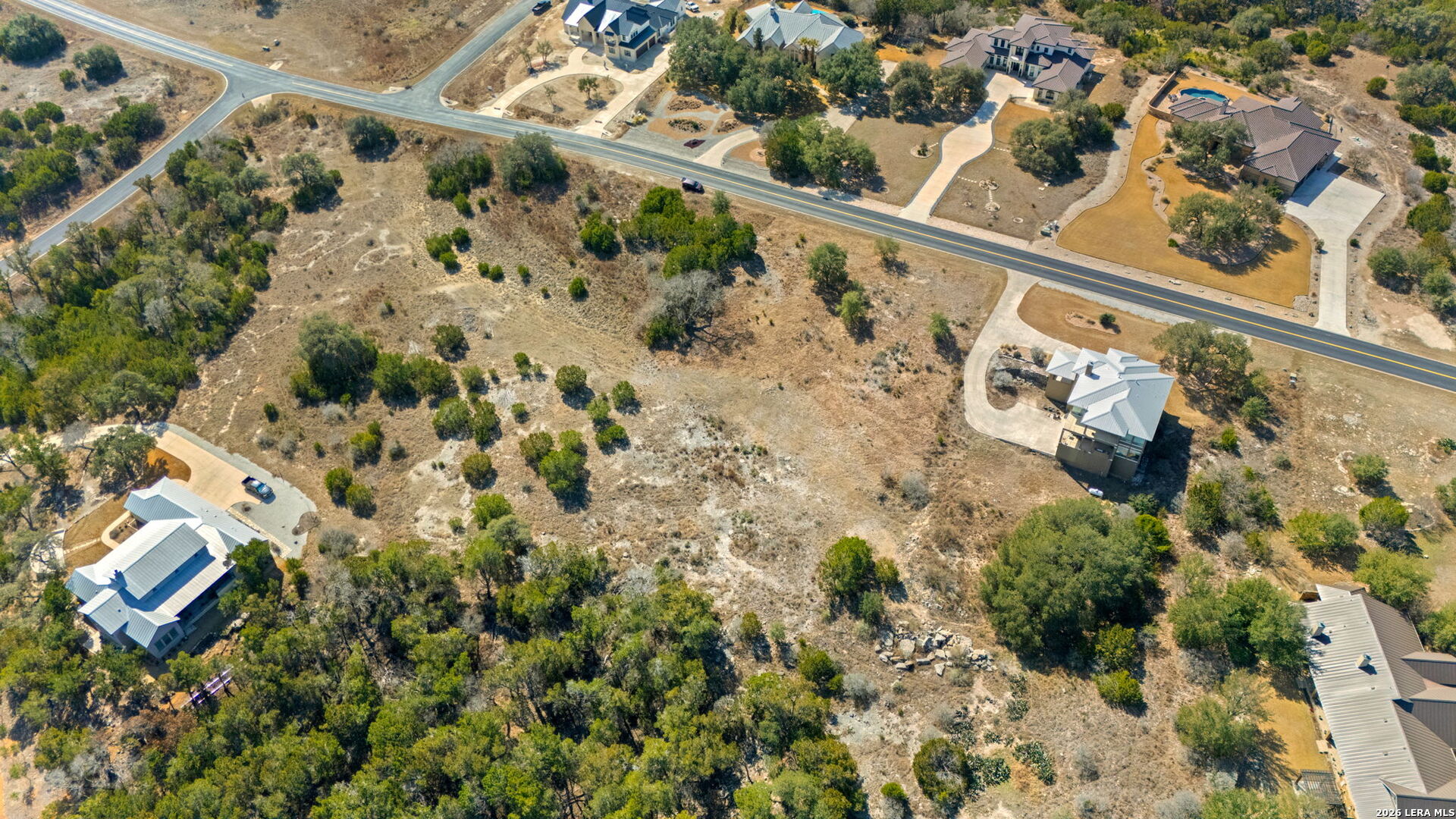 main property photo 17