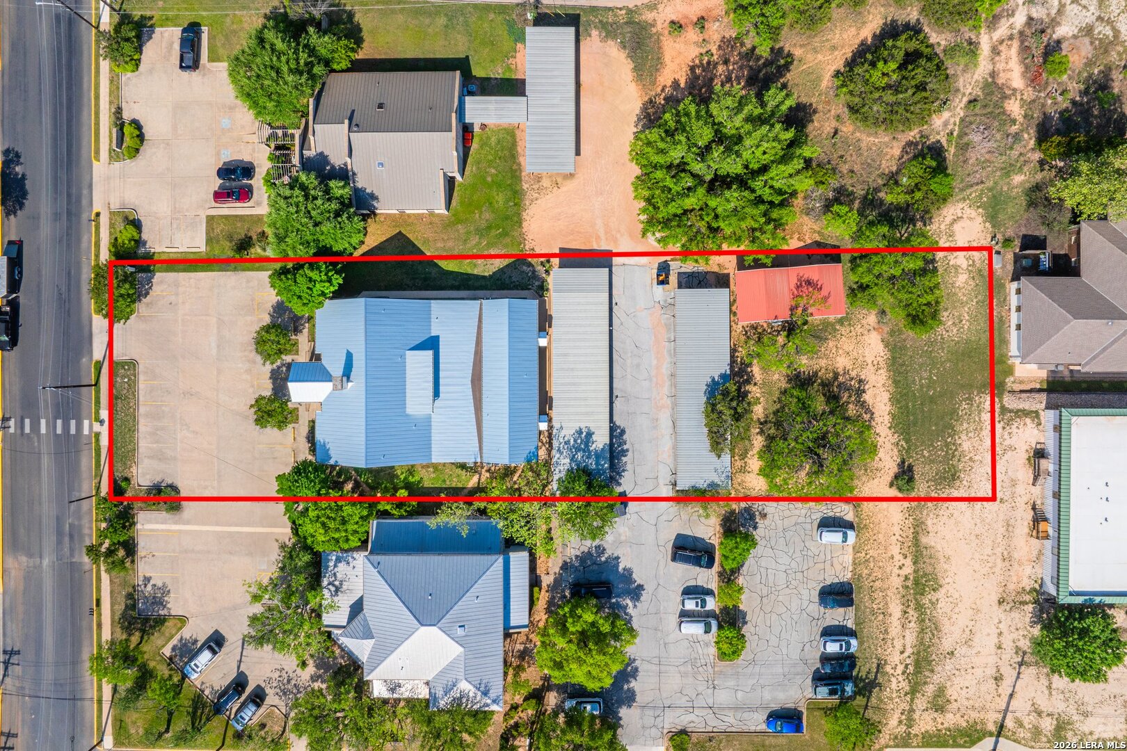 main property photo 6