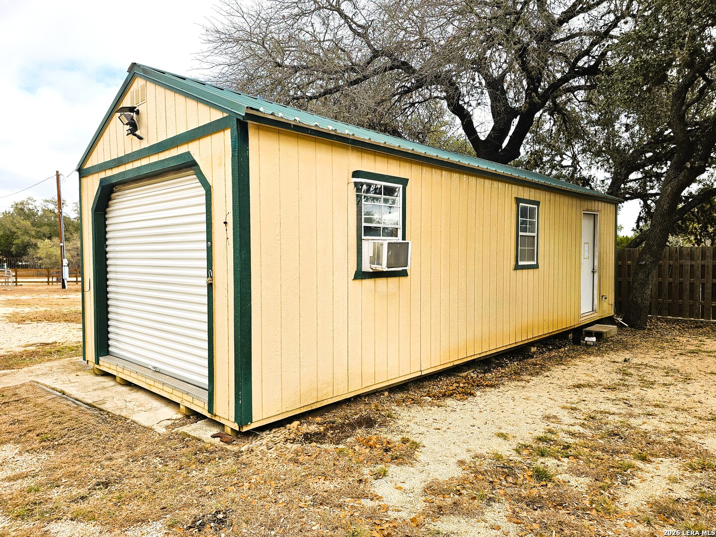 main property photo 18