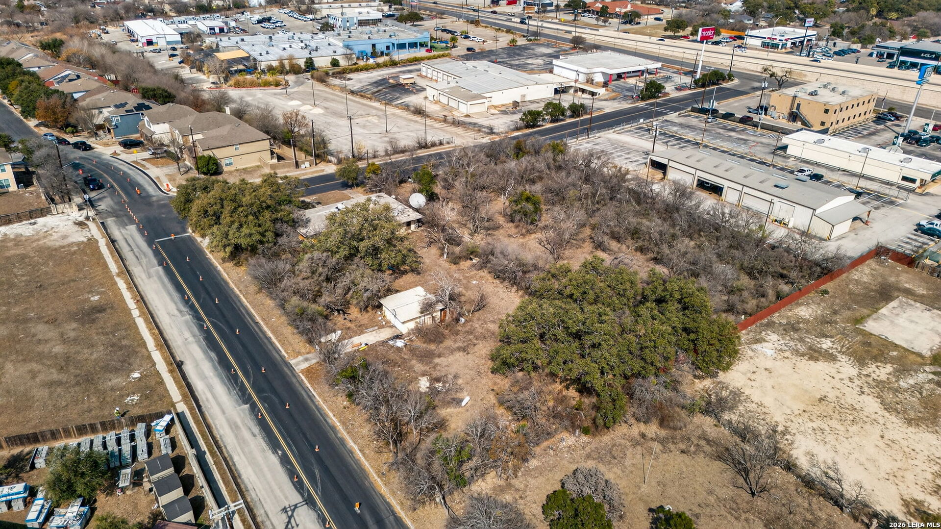 main property photo 5