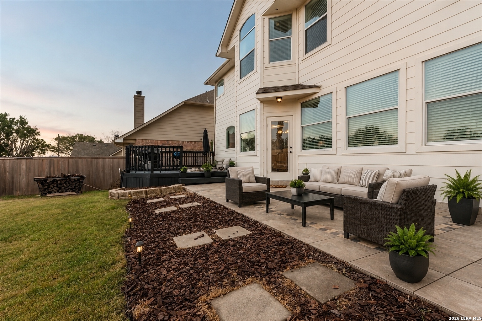 main property photo 23