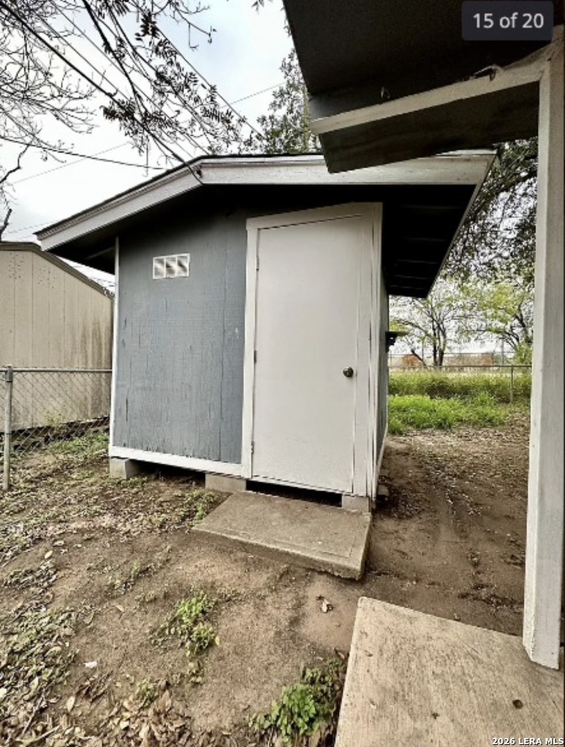 main property photo 8