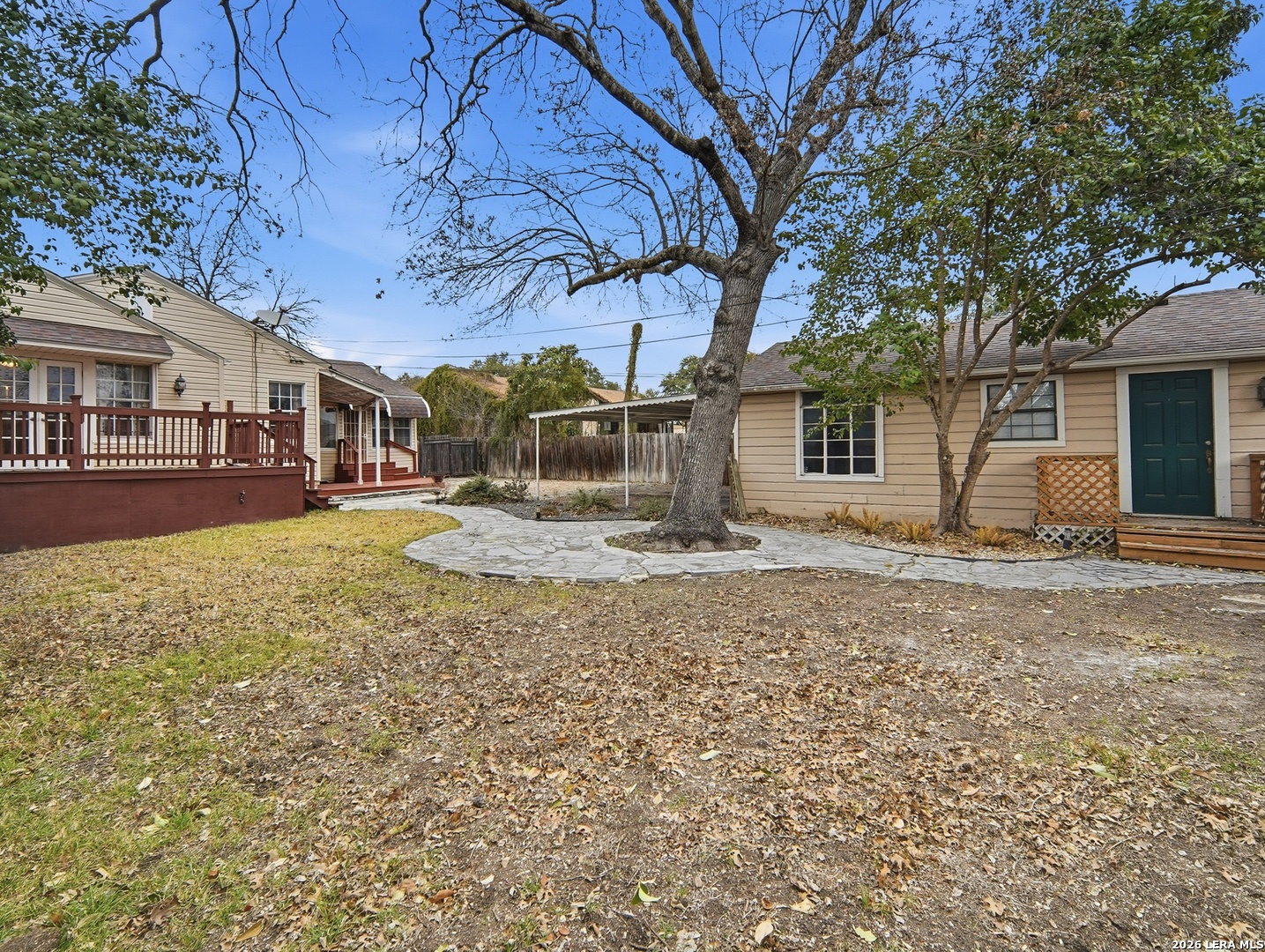 main property photo 30