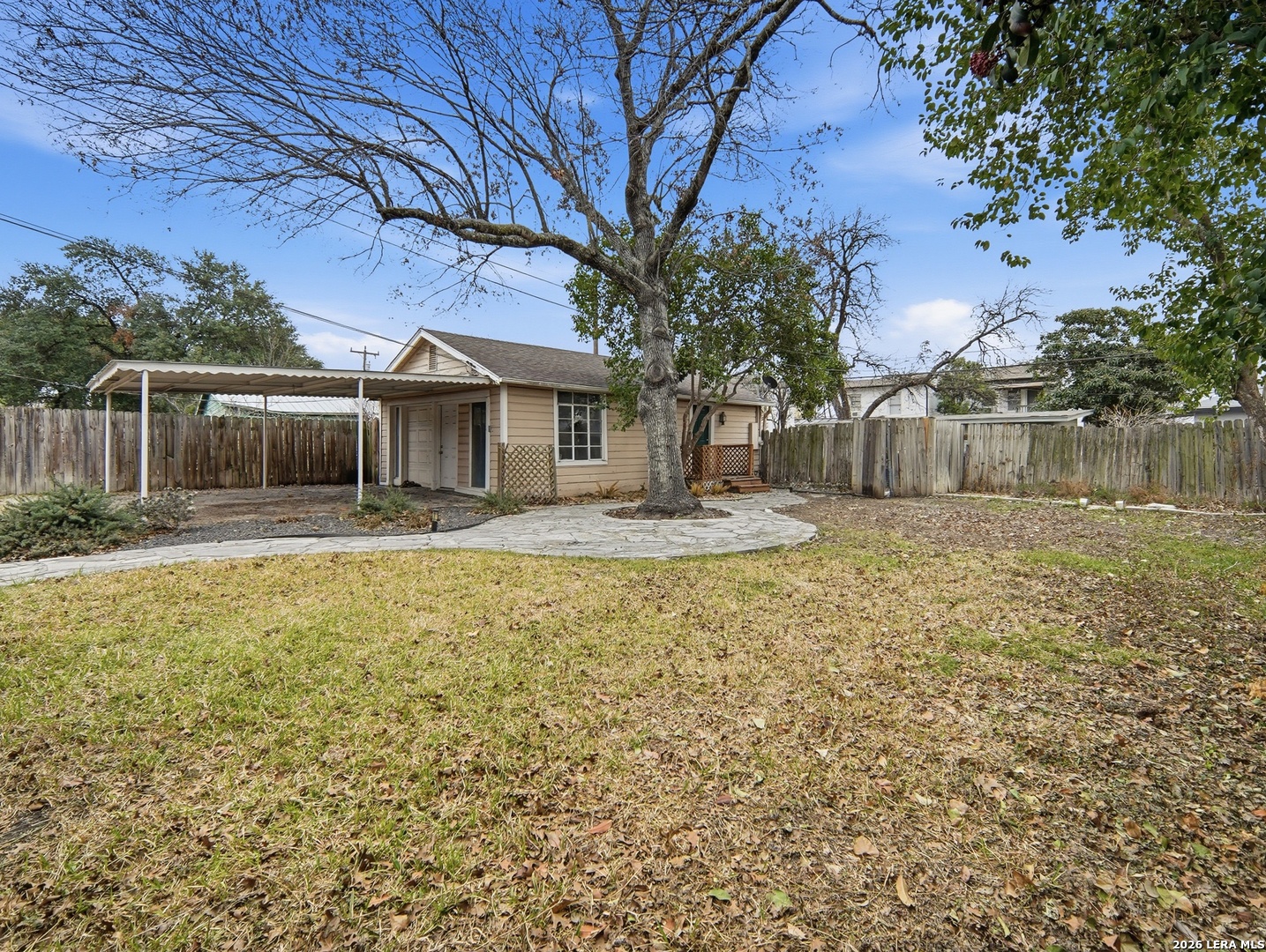 main property photo 32