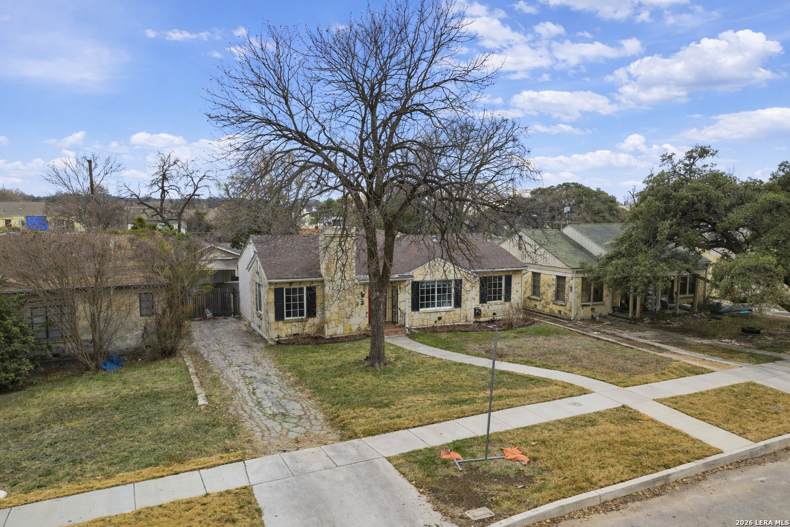 main property photo 38