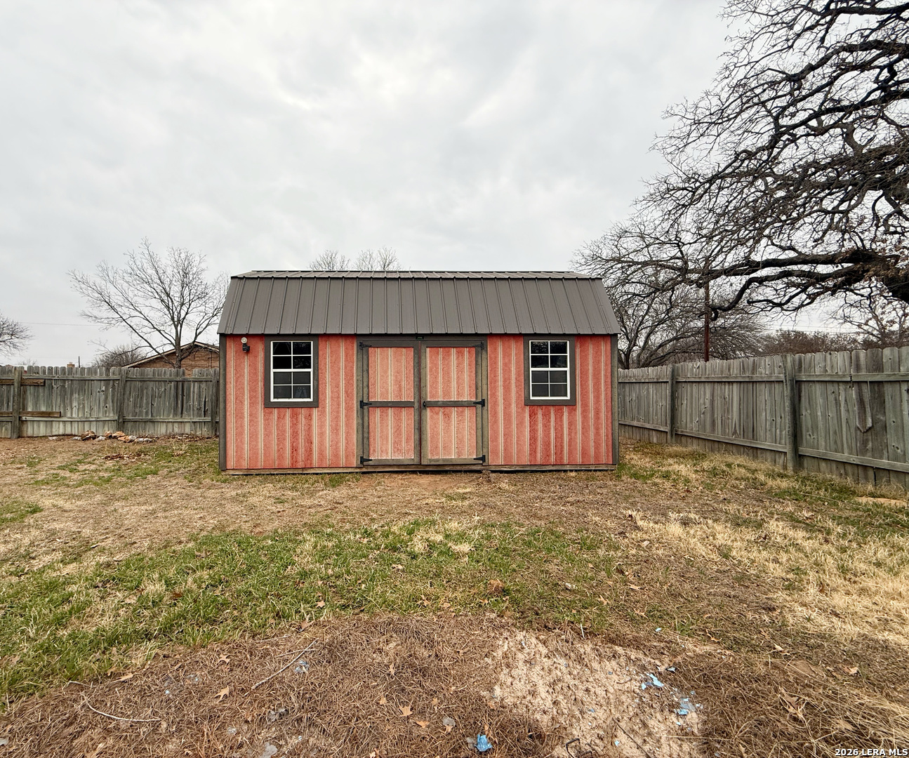 main property photo 29